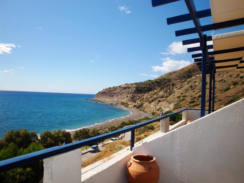 Big Blue Apartments Myrtos Oda fotoğraf